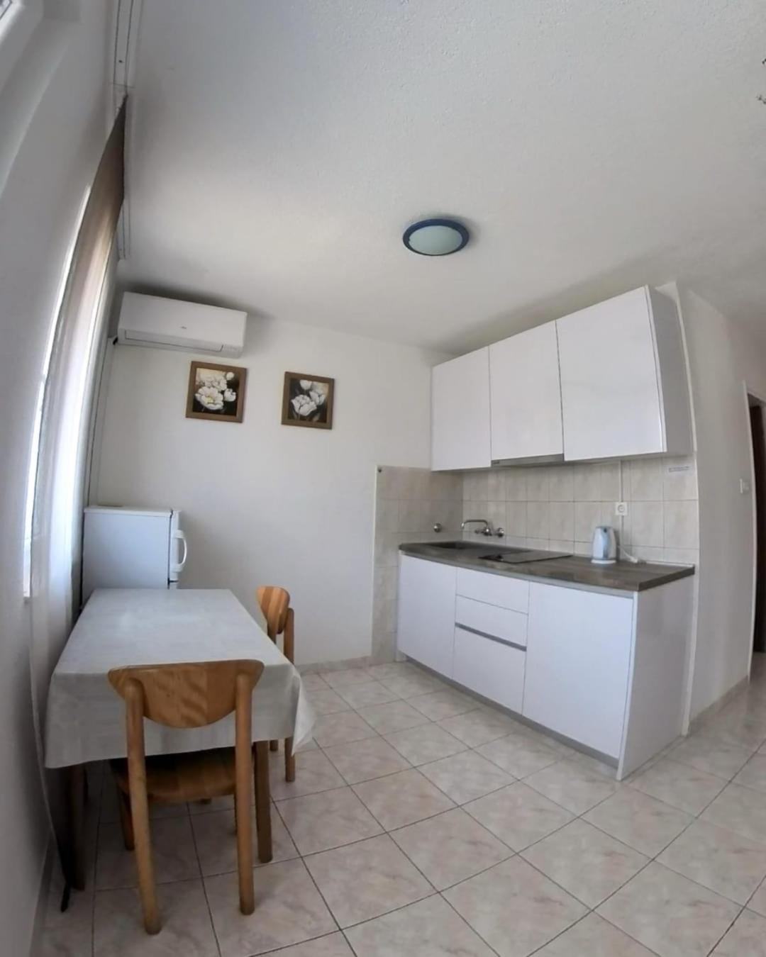 Apartment Bogdan 2 ポヴリャナ エクステリア 写真